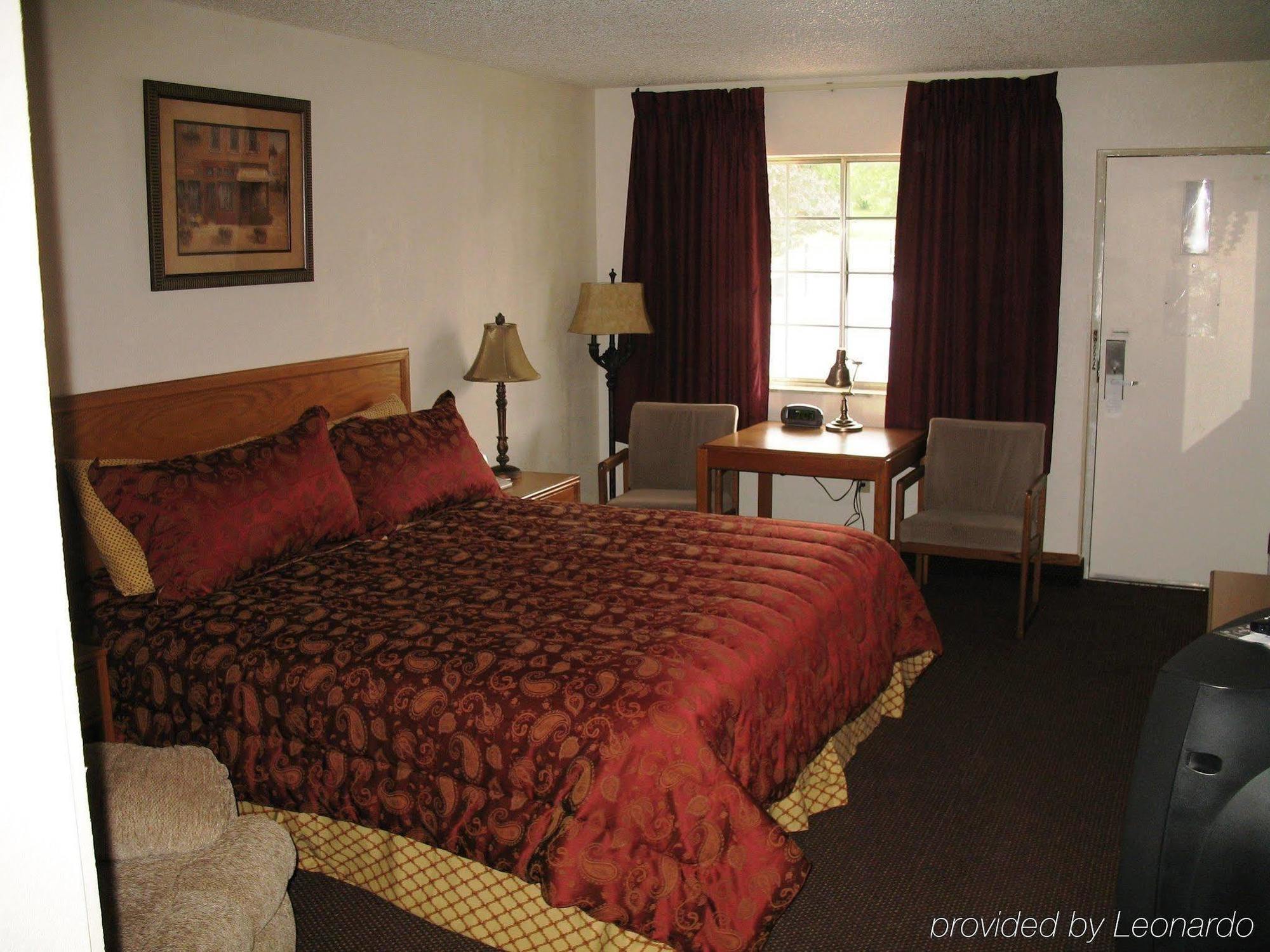 Holiday Inn Express & Suites West Plains Southwest By Ihg Номер фото